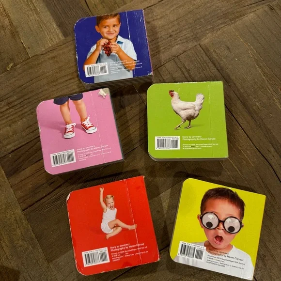 📚 LOVEVERY Mini Book Set - Picture 2 of 3